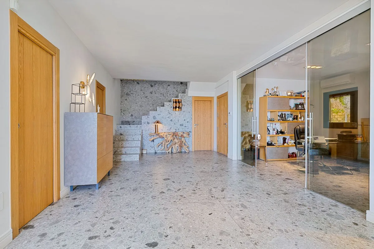 cb2f00e3-0072-4856-8e6b-e557a111809a