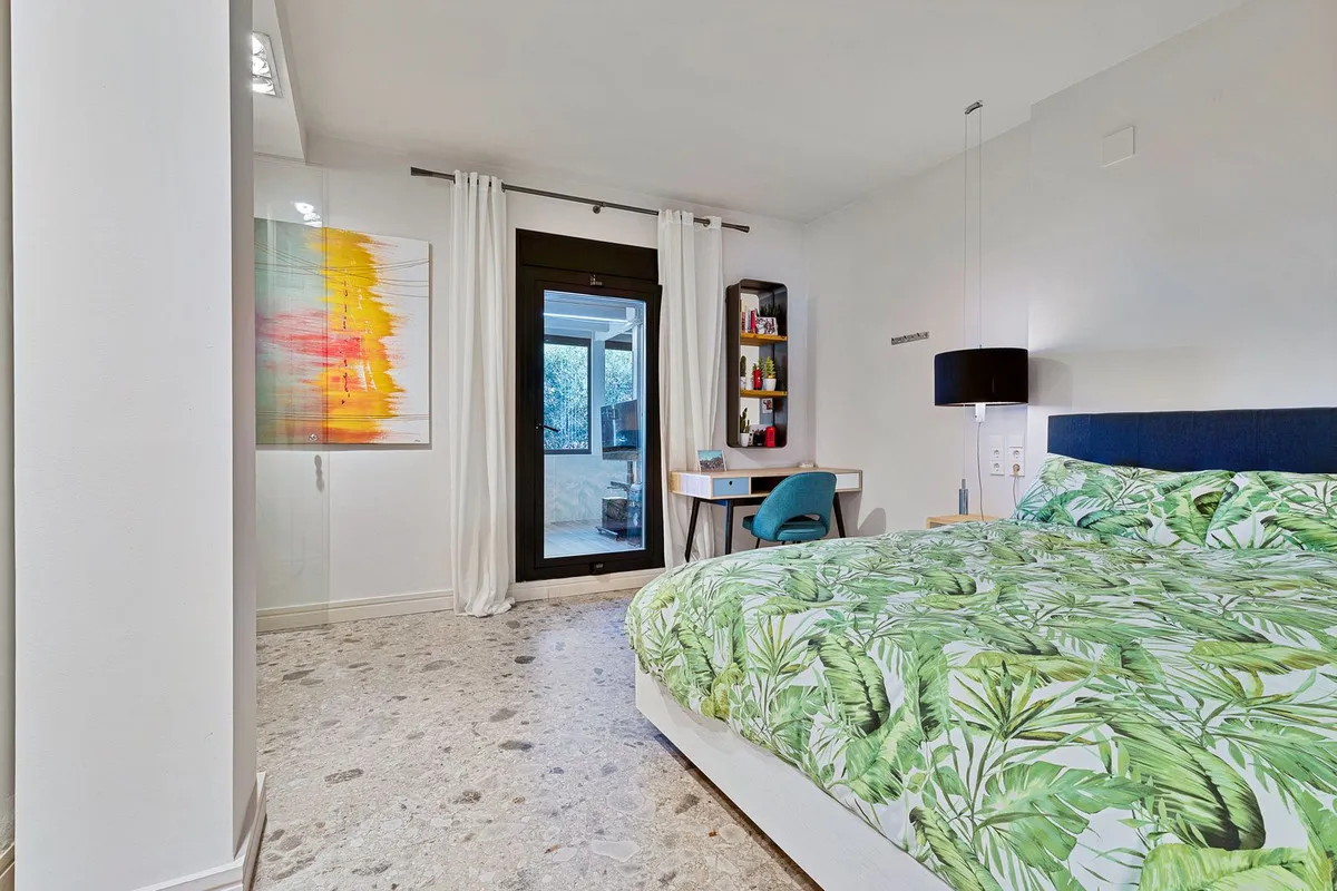 d8673a11-5872-4909-9d9e-f93c08b1c2bd