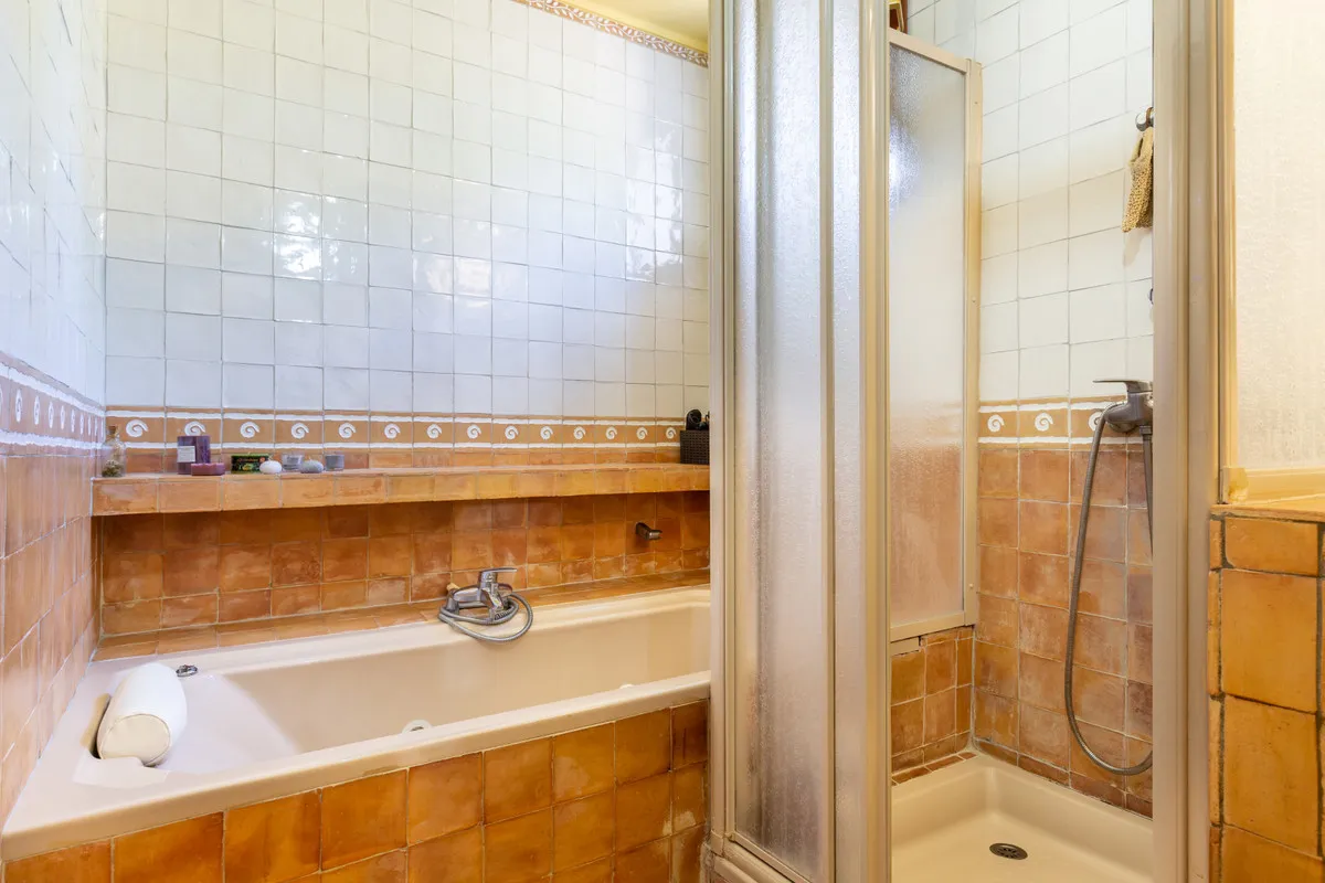 05a18e54-30f7-4c71-be9c-ebe7a6d3c1ec