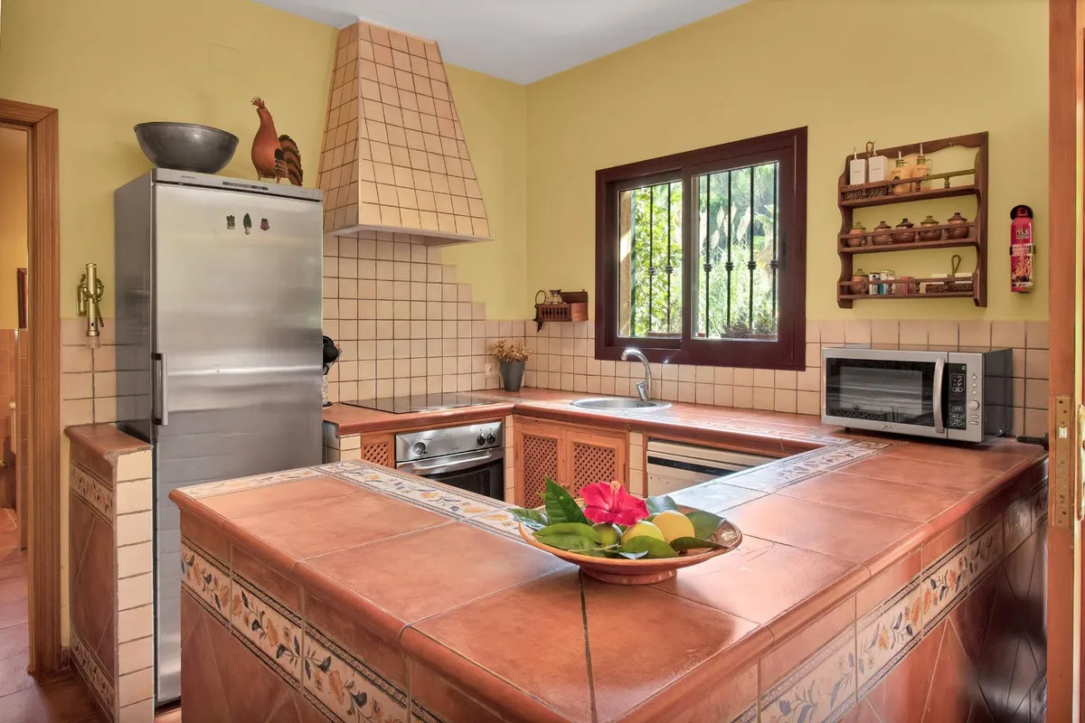 38cb38f2-9c50-4cca-9d46-622b0d21533e