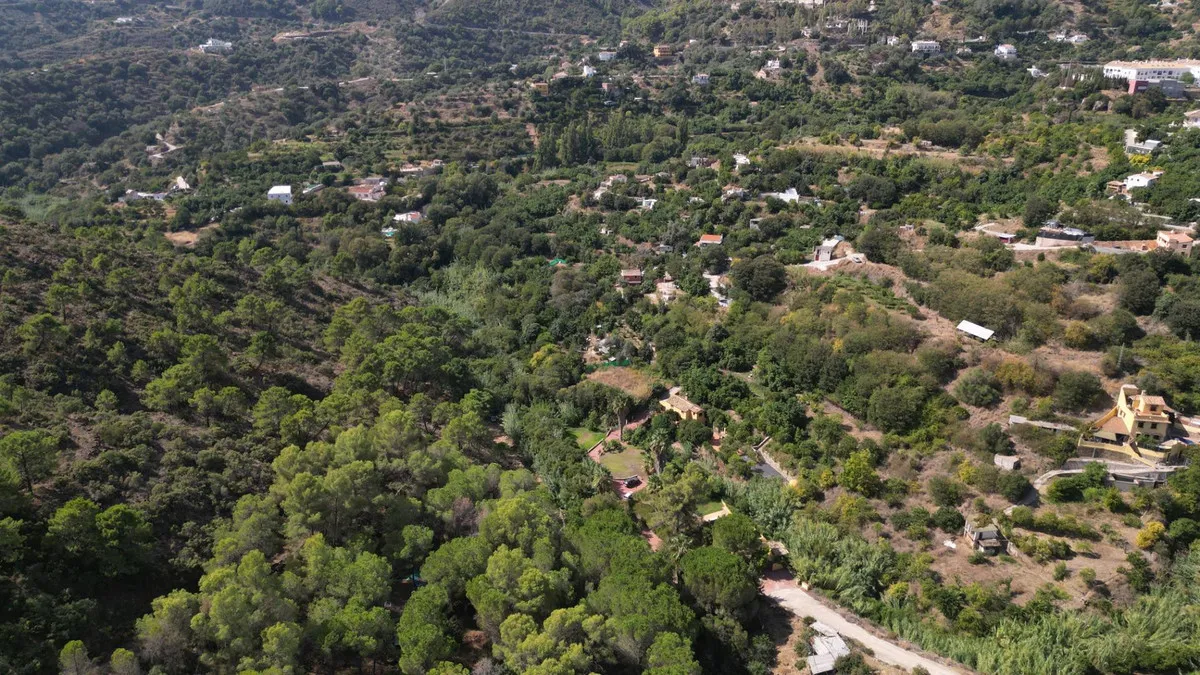 6018bef3-acd4-45cf-b4d4-75c72029c840