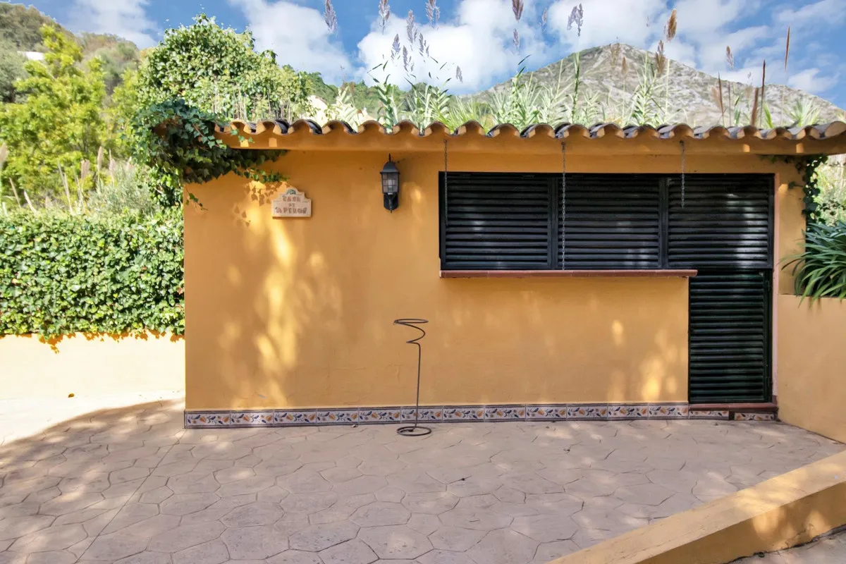 8d8341b2-b389-4572-9fb8-63254397b1b8