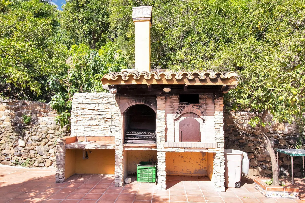 a821d297-df49-4873-b21a-7c8890b5f5c4