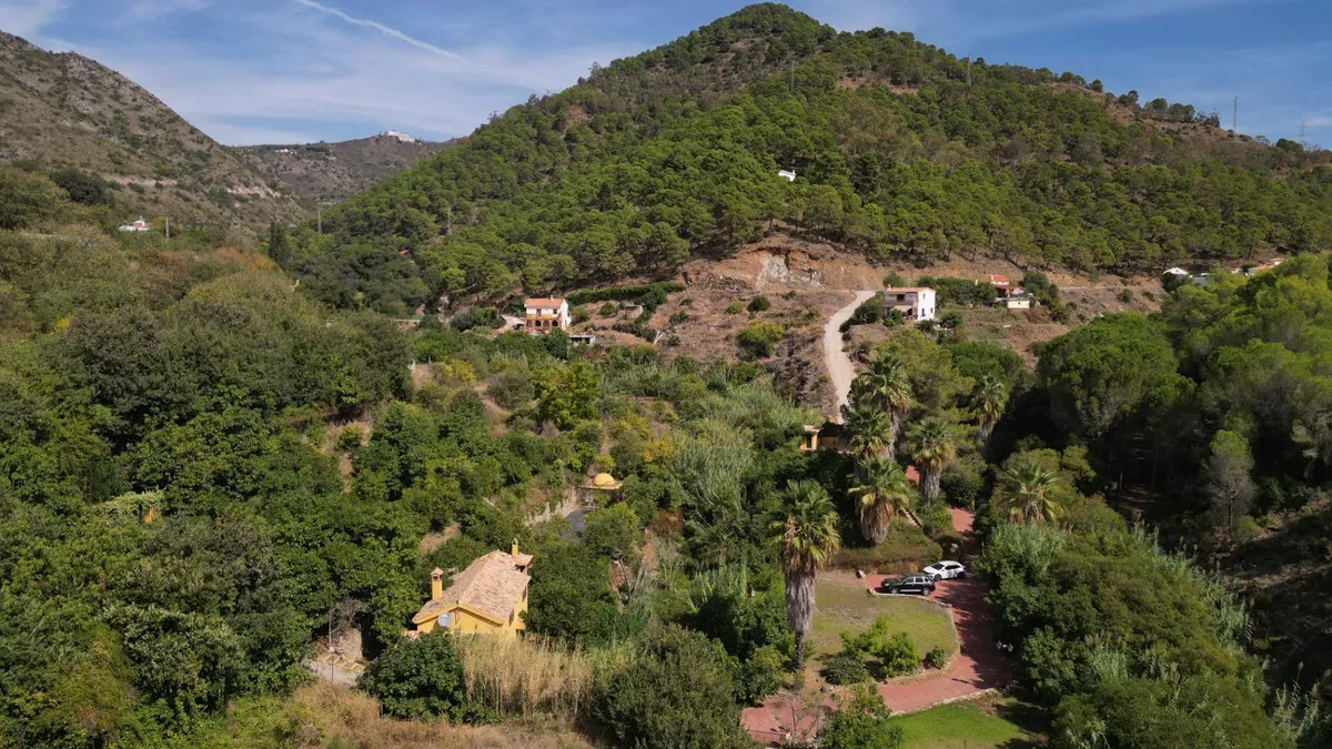 c00b54c4-67bc-4e45-b311-557daf0d0de7