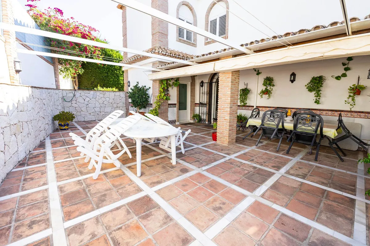 22123bf8-b032-4189-9218-3c3eb10deb68