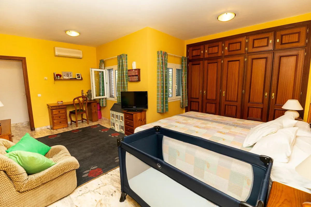 28c1b3f2-a86f-4e68-ba5e-bff6e5b1a3b2