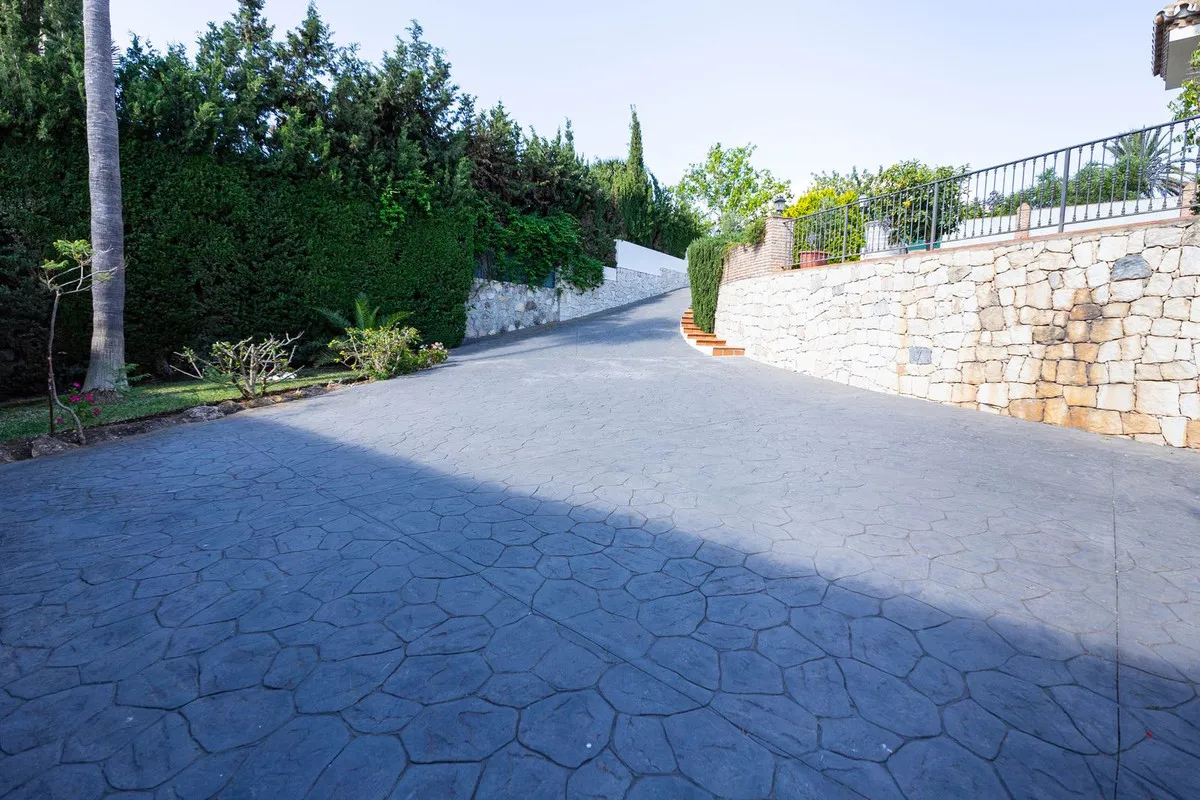 291a87c6-925c-4c45-8c67-460e96821869