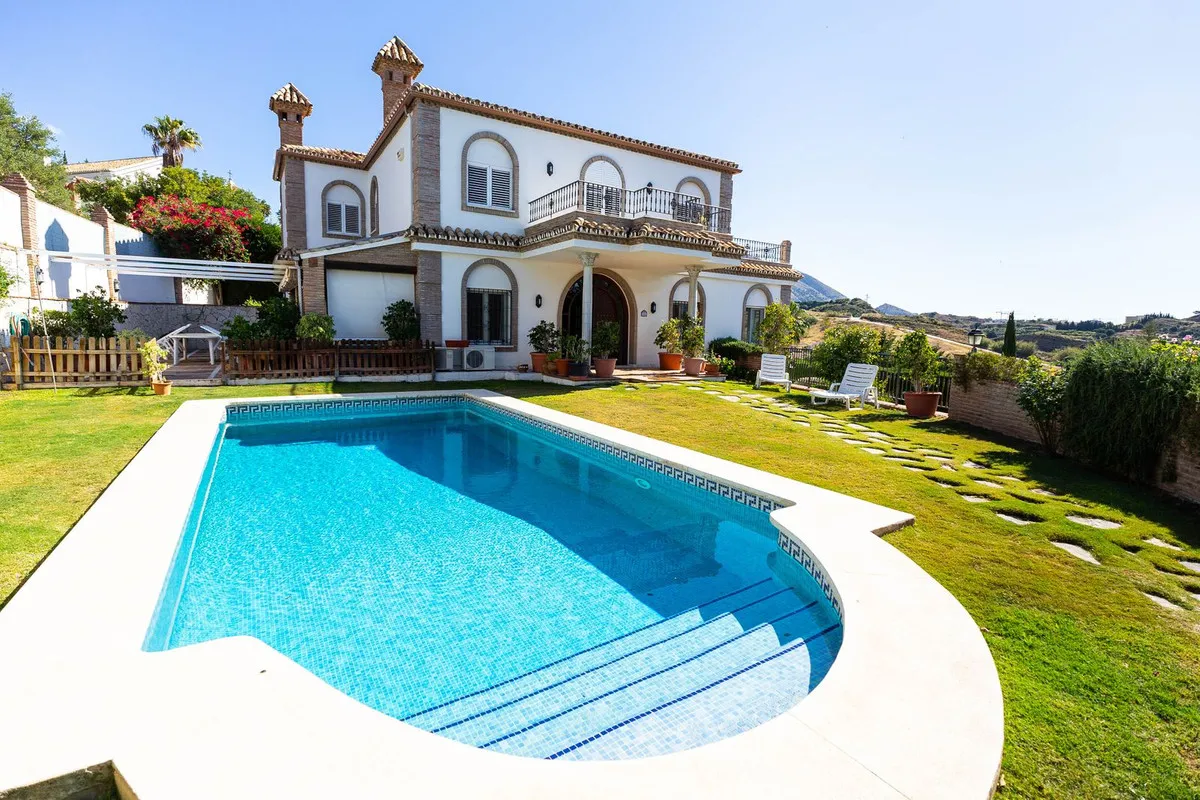 402d4f27-8031-46a5-b406-41cd3d08eca5