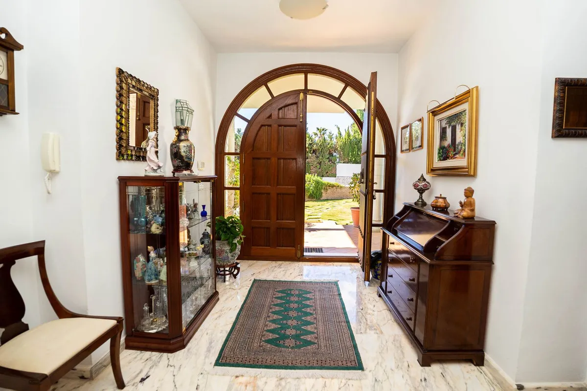 ab7e79b4-0392-42fa-8c02-55a55e3e6e6b