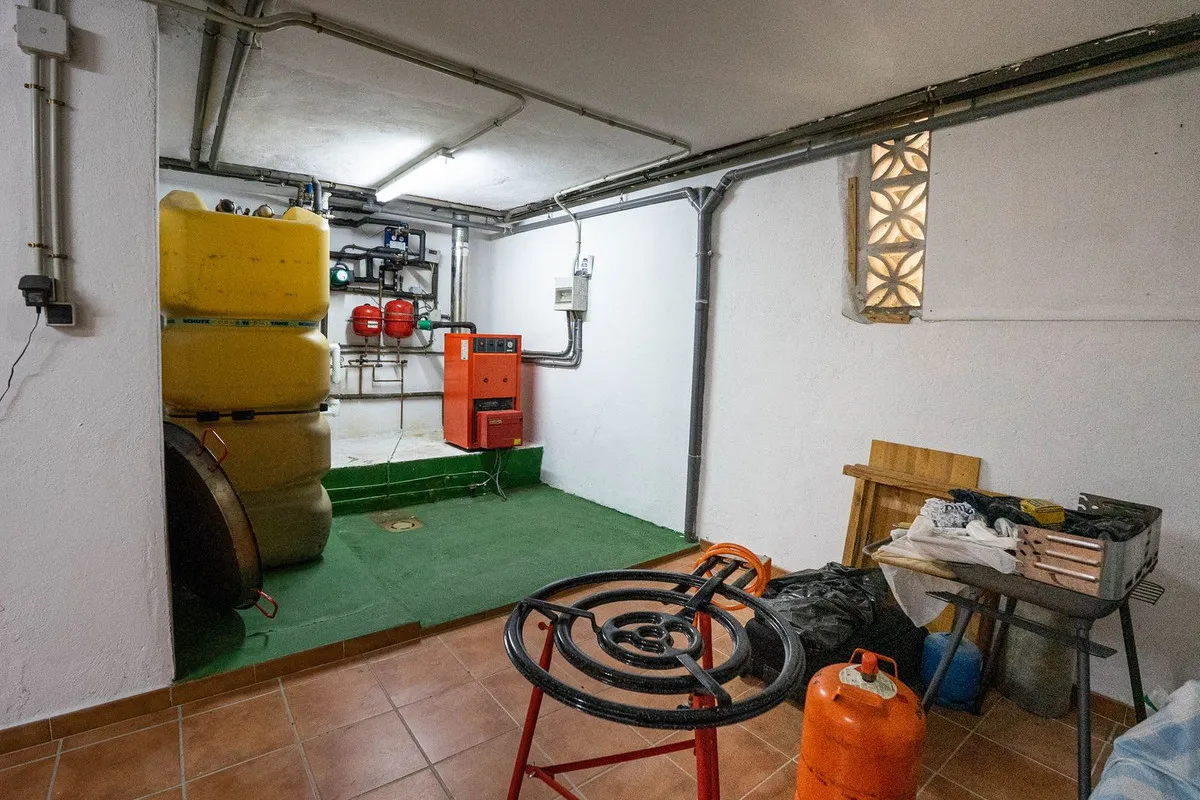 d9ba1297-ce51-4132-9fd8-76461df59c82