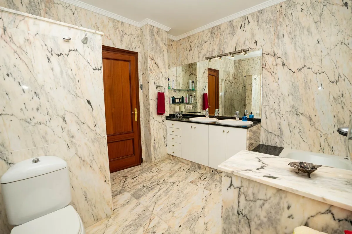 fbc400e3-085c-498d-8718-9b7554724430