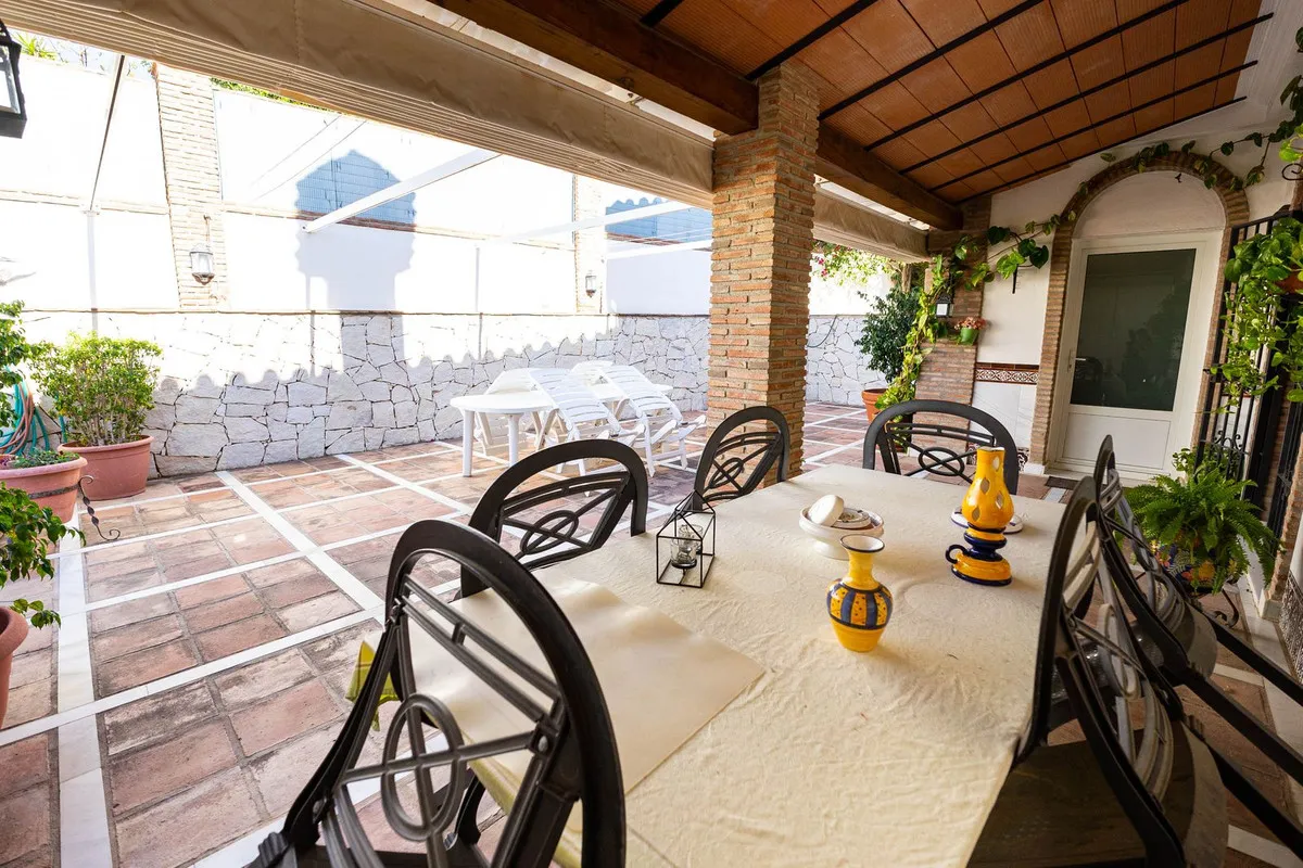 ffa34d01-52dd-41cb-a9c3-dee6f355c57a