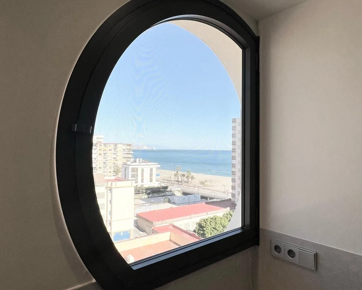 31b111cc-aa83-4c6c-9954-88c6ca35b52f