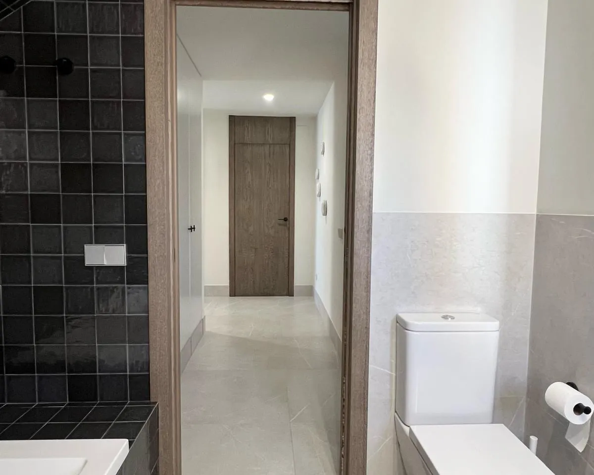 df9a0a47-8116-4a5c-91c5-f5c3ce3e9478