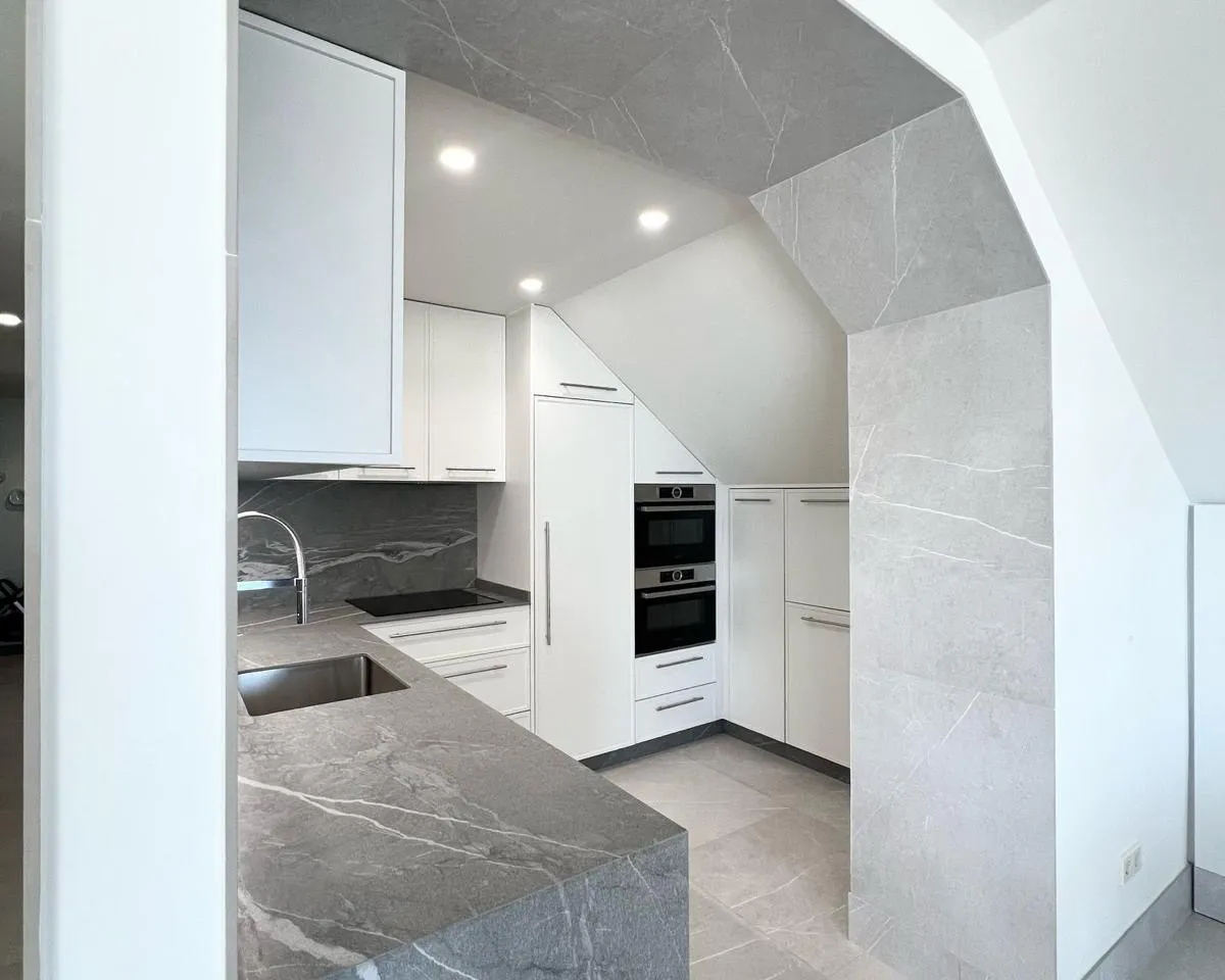 e784335e-4039-4013-b54e-8308214b674c