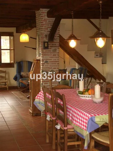 8612f5ea-5821-4efc-9abc-90d9eaaf5742