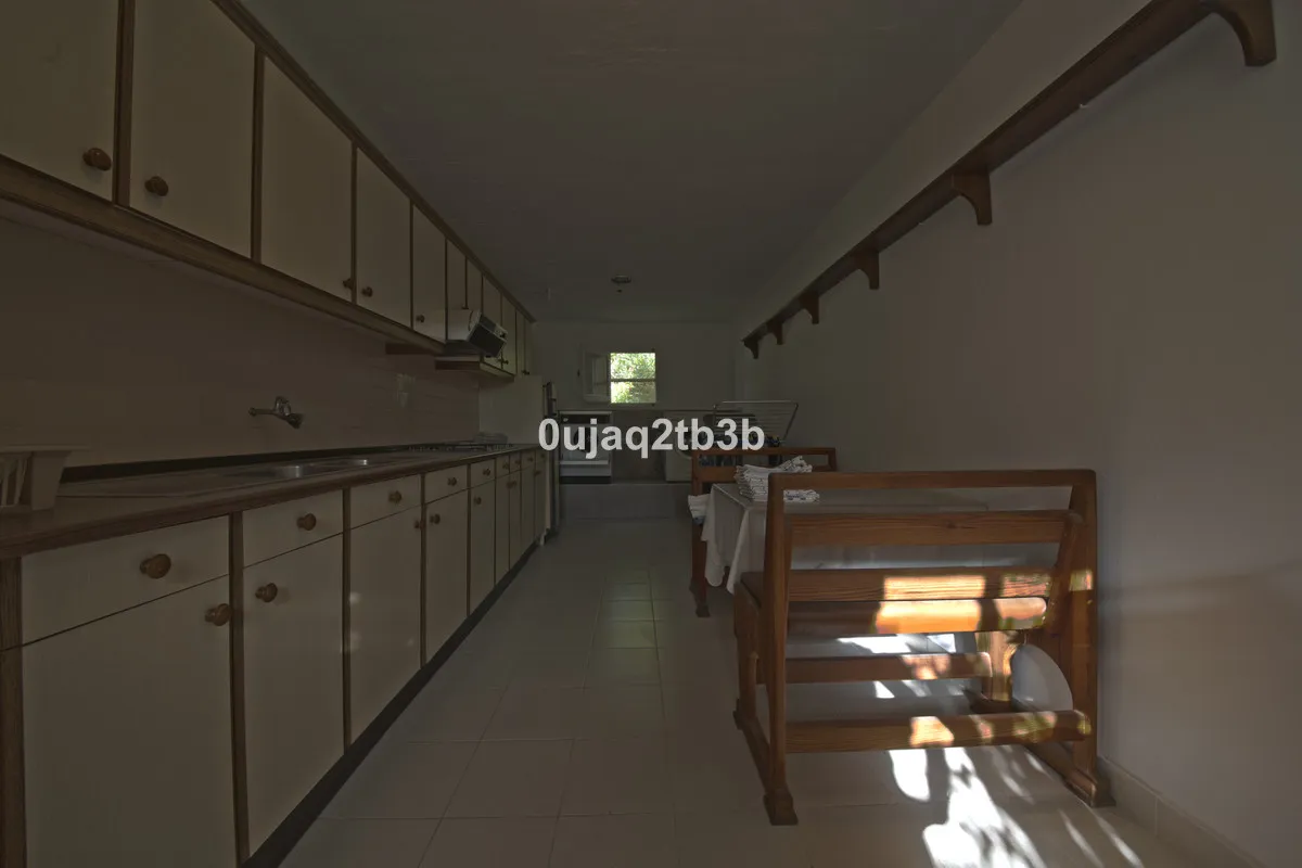 42aadc43-e9e0-4a89-8a9c-312fa3902266