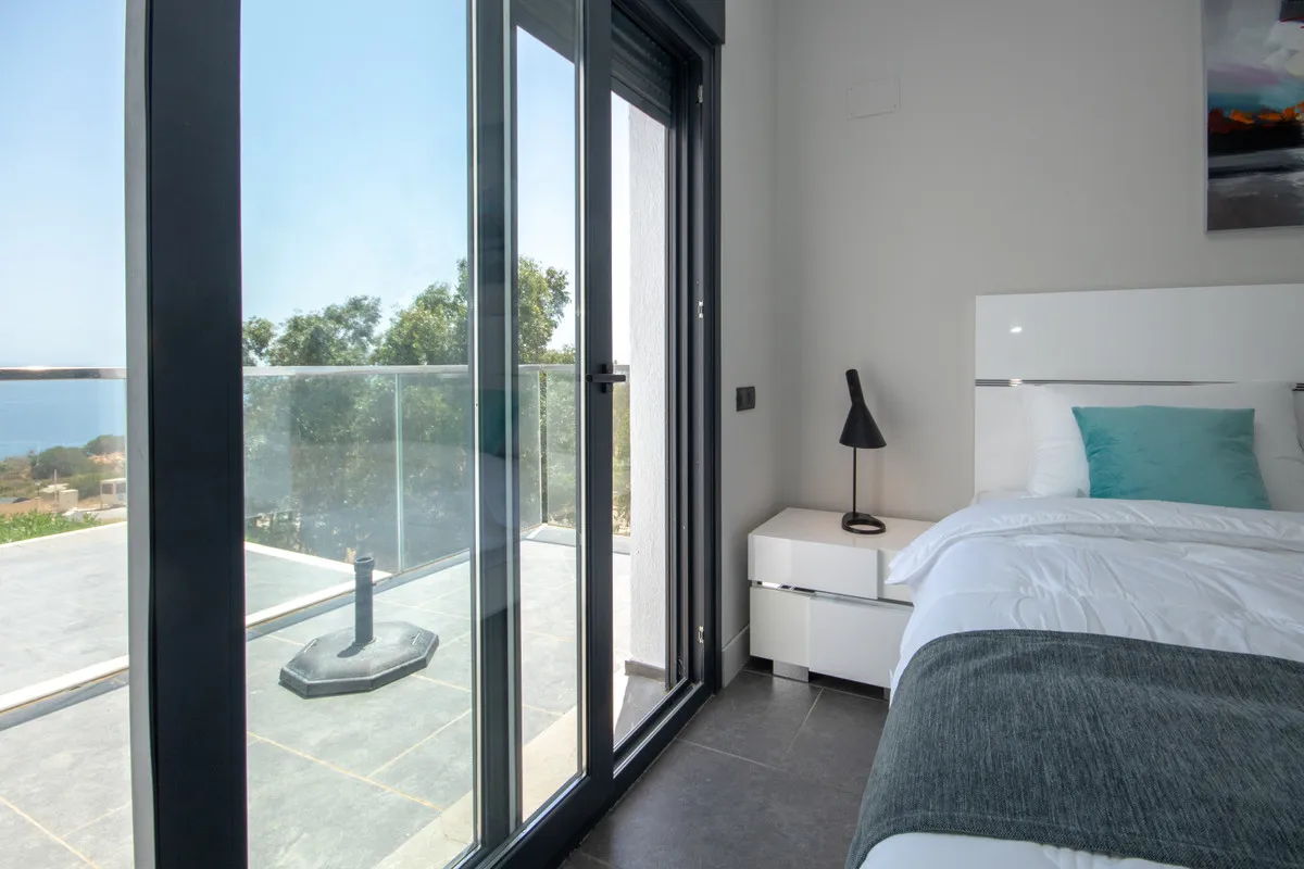 3a7c59c2-5a0e-4f0b-845d-5735c6140482