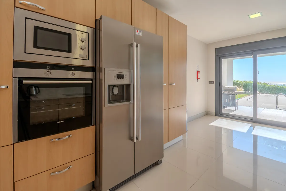 581f2906-fa7f-4f2a-b9a9-2294027c1aaf