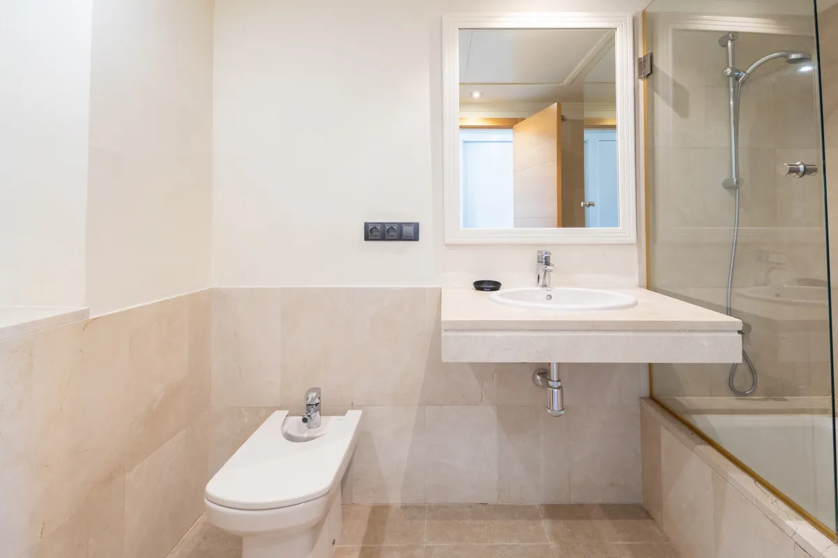 dcca2c14-9dd5-4eda-9712-7d0e842e71ec