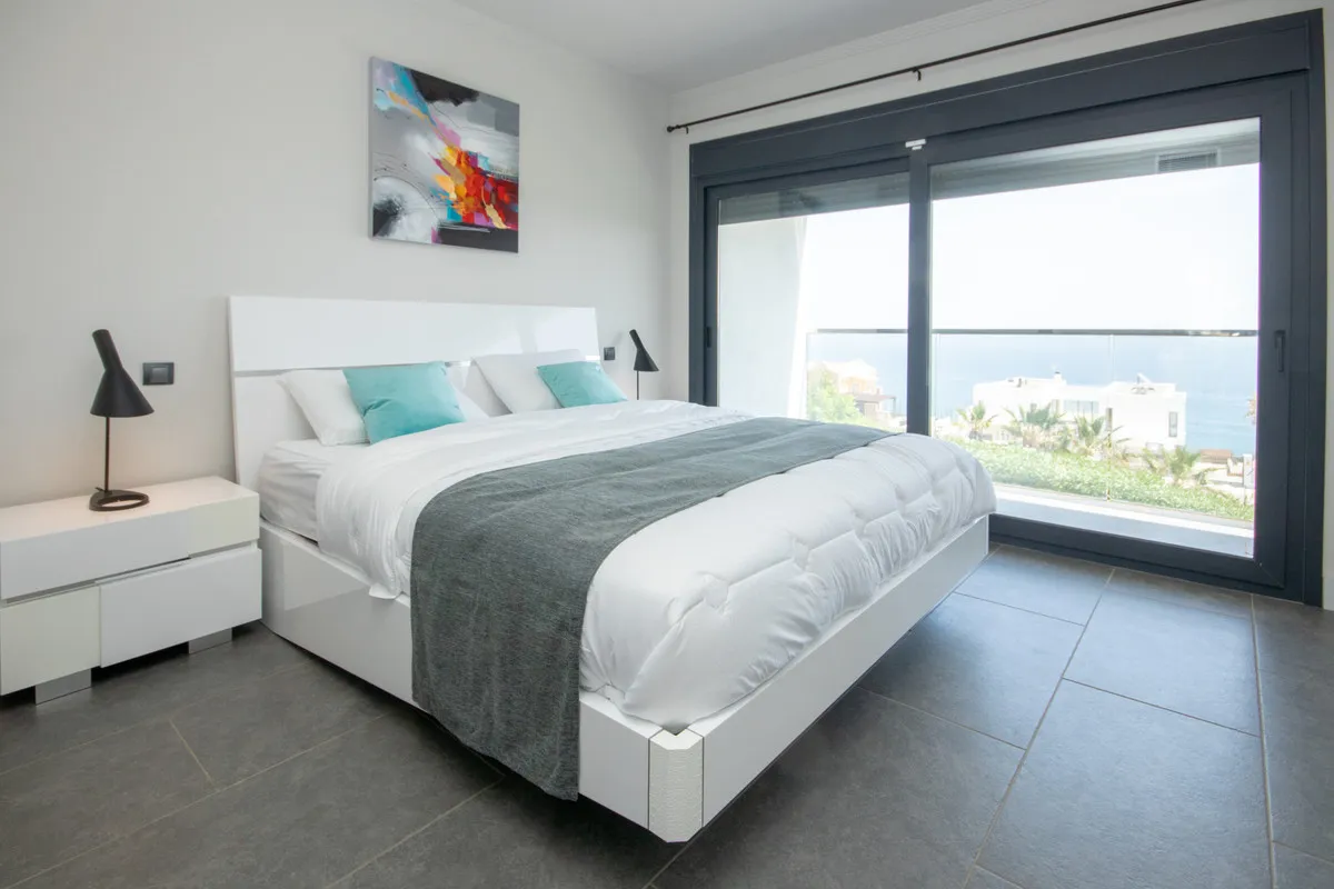 f09eb5cb-d4dc-467e-9041-0477d68e1107