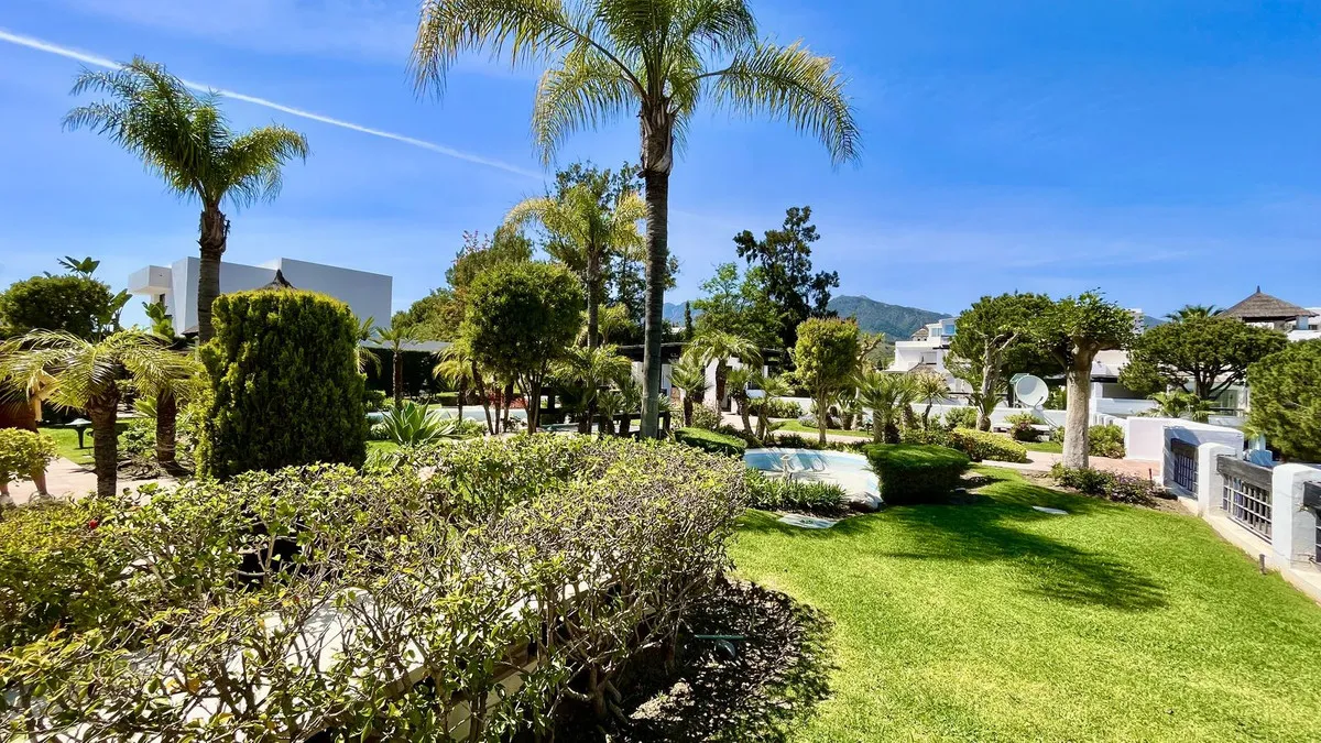 25c96e7c-6289-4787-8790-409e3e13a9e4