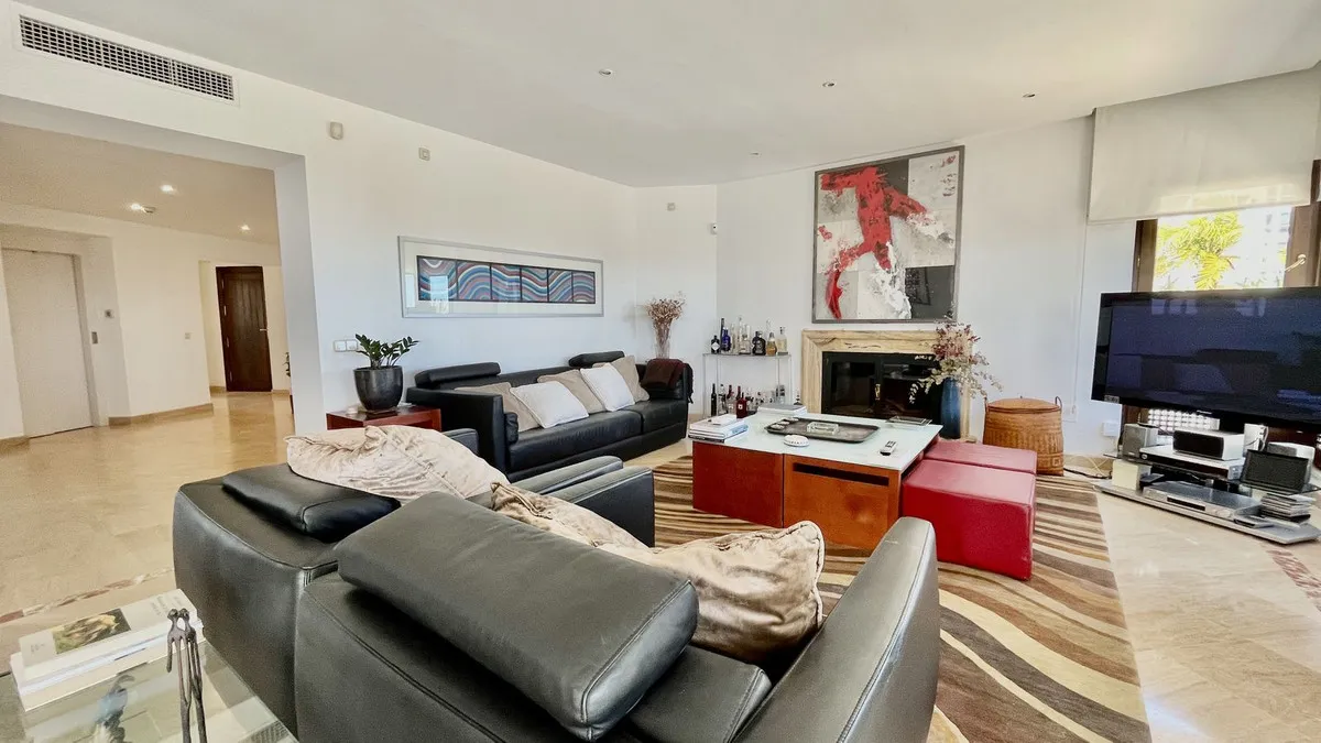 3335e07b-7c85-438f-a485-232f3ae9cd85