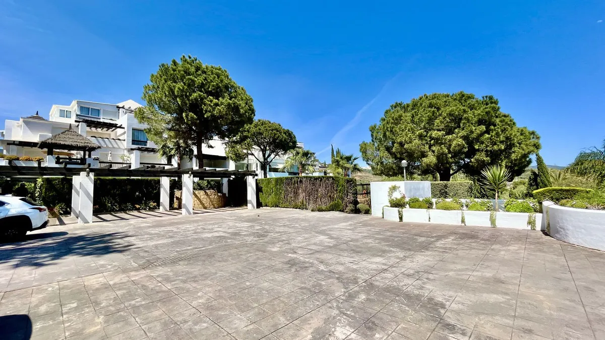 489d6838-36d1-4e0e-b27e-b79c779cac92