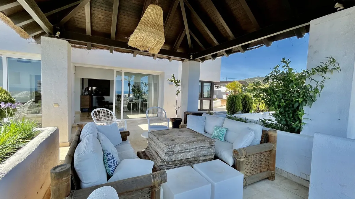 f8e29621-7471-444c-85f1-53f7b75abb49