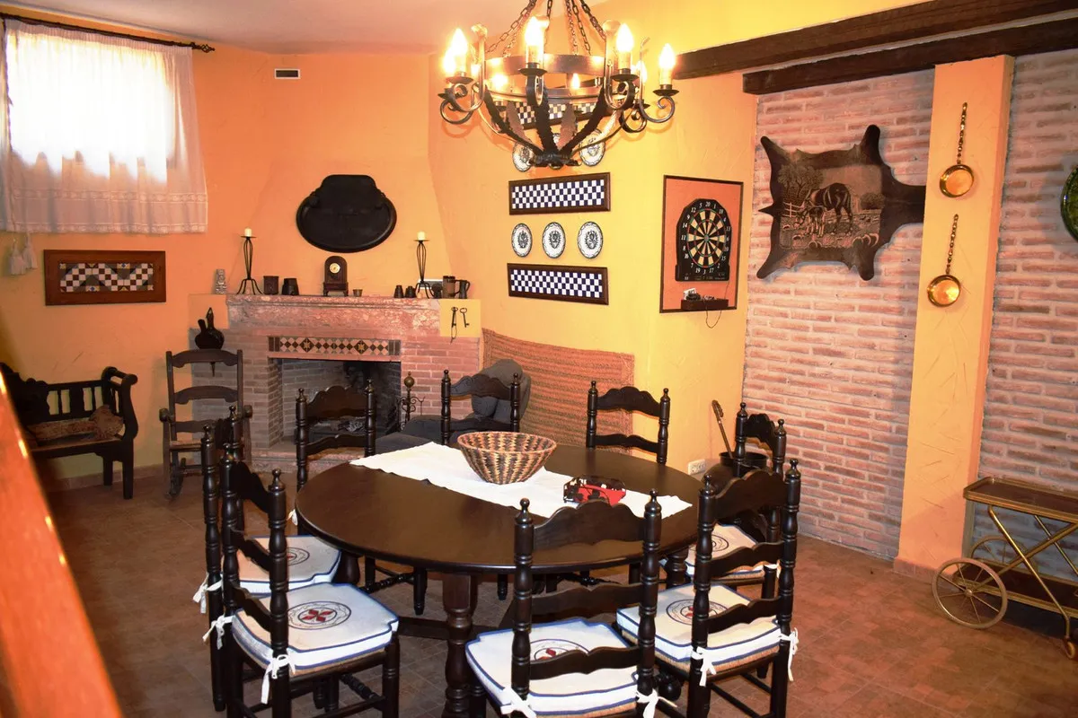 04b22e53-ab9e-4a30-acda-f2332442a1ff