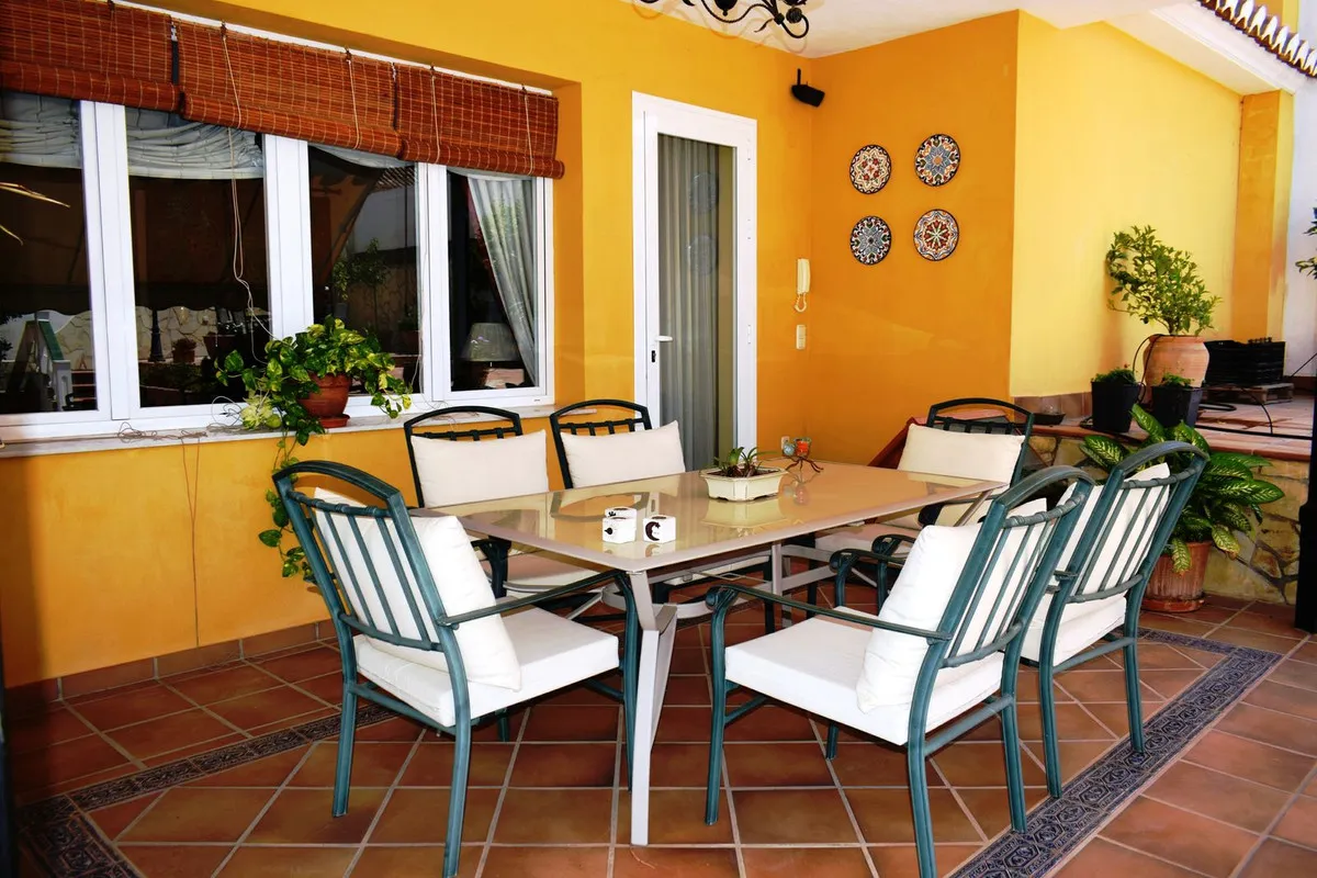 8321baf9-378c-4b58-8f2d-b3e4cedb72f6