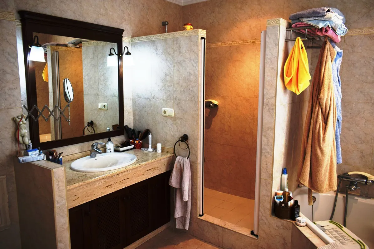 eb25ebae-0ce2-4982-8d51-0fbdfc8cb7f9