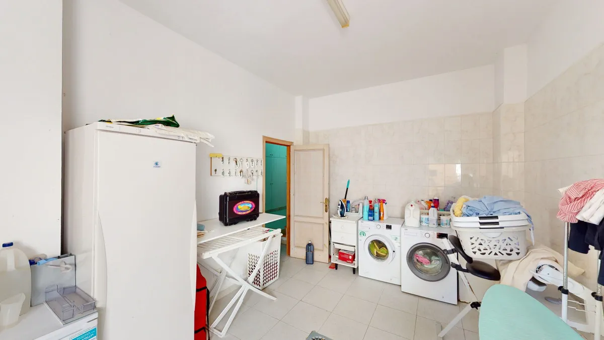 01f242c1-1749-4b8a-88bb-a18a0fbad0be