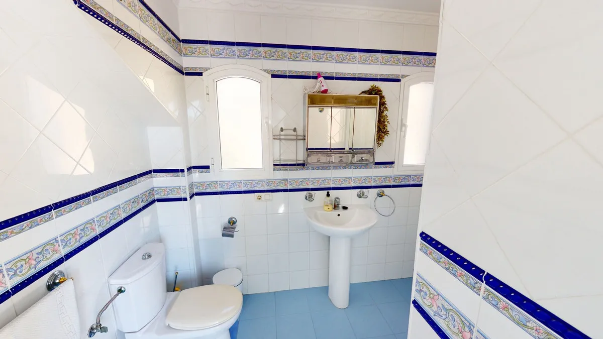 0b773daa-204d-428d-aa9e-65fa1b8cc87c