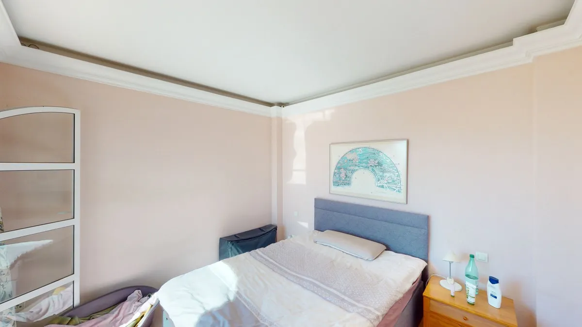 4b6af546-c584-4106-ad76-64fbc7c3fcb6