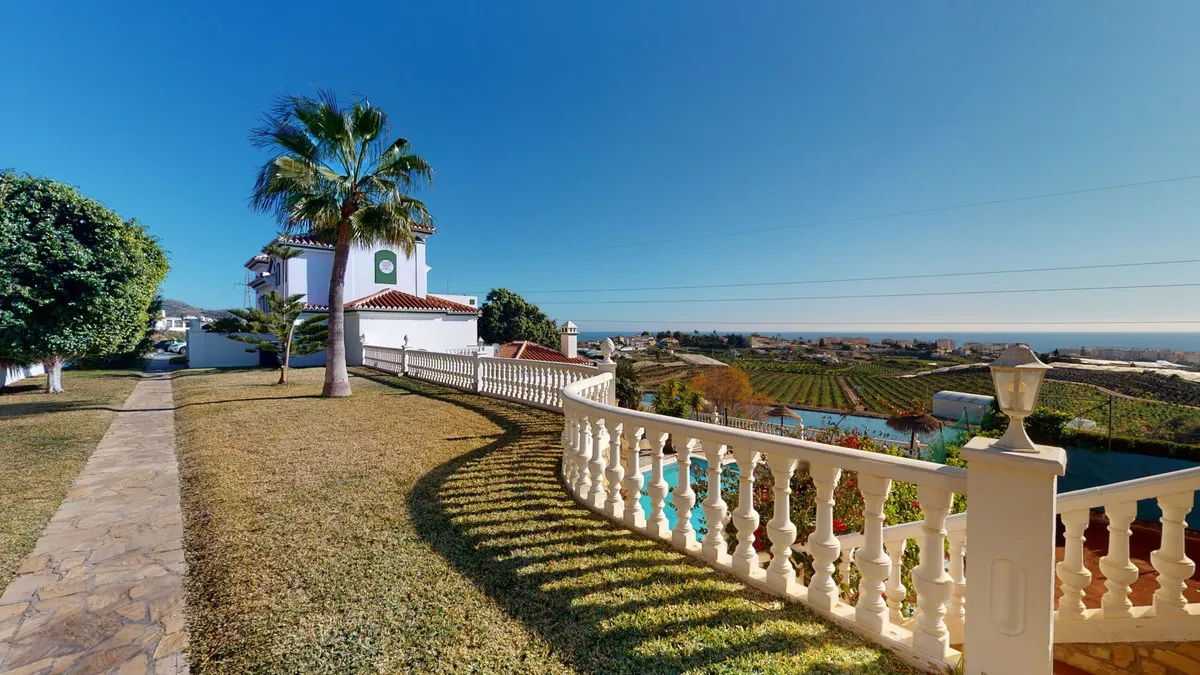 67be0605-5b77-48df-9819-783b0ec60930