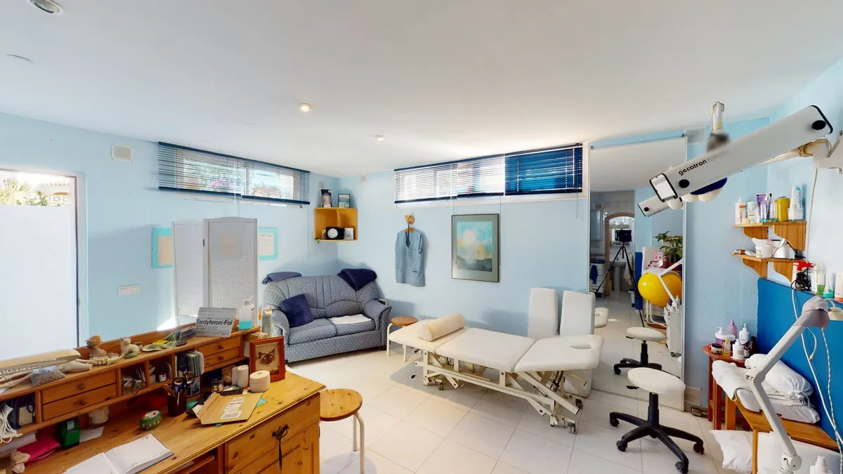 8e98ceff-0afb-4460-b057-33dee601347b