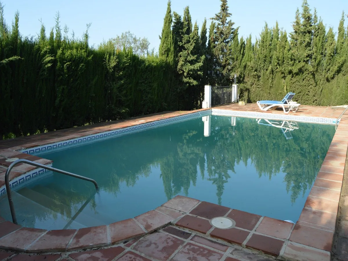 7bbd8adb-2b9d-456d-8880-a1109cb03f5e