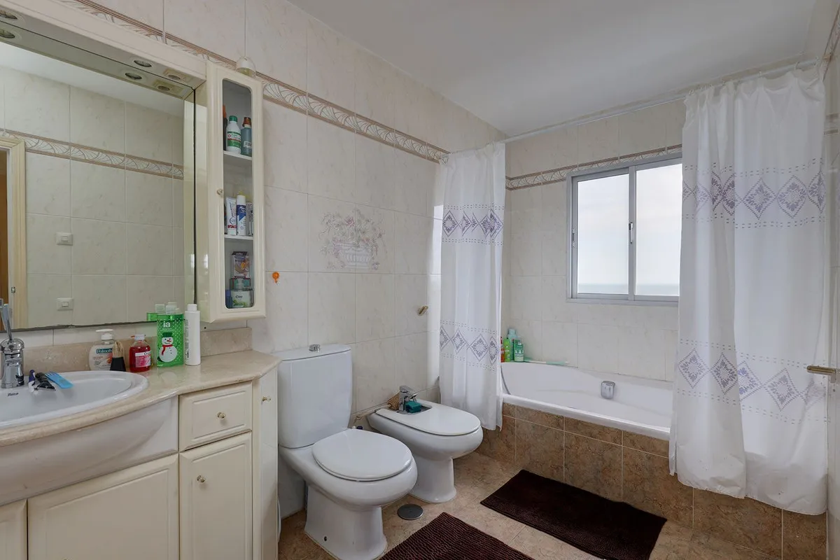 89cf5af6-93ed-49c9-a1b1-e94979d7f410