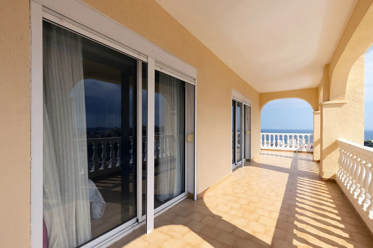 9facd1df-5823-4c35-821c-2fe919a6e444