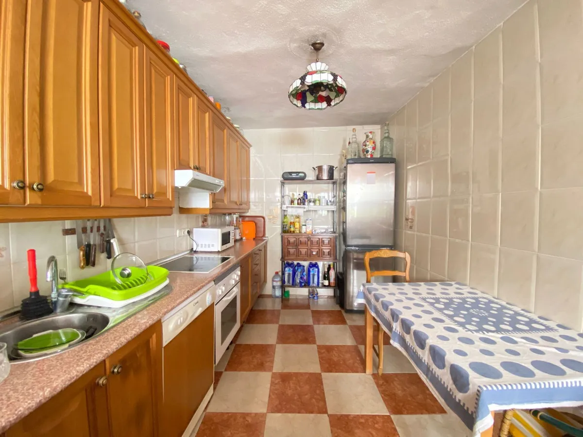 96c6324f-186e-4f5d-8da0-a27b6b946089