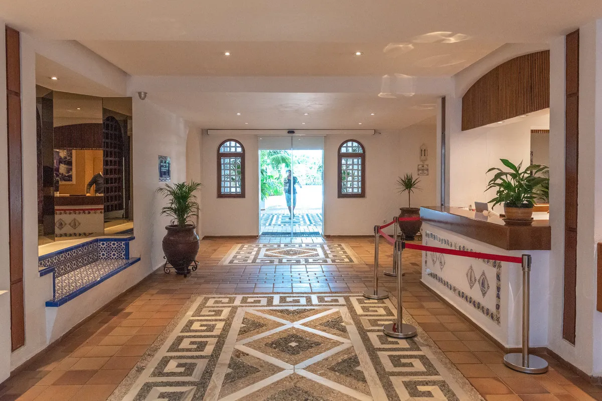 73f8721c-d955-4032-bdc6-9994938294dd