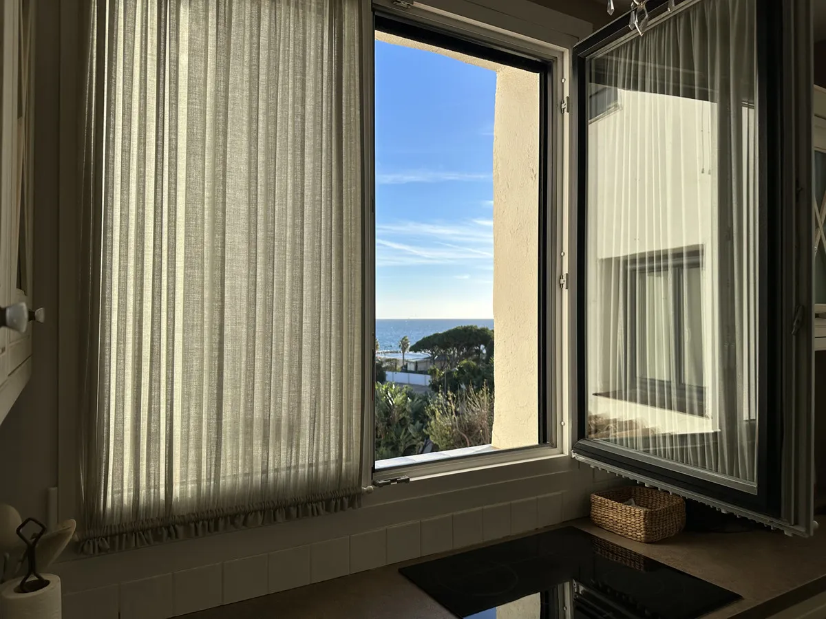 a479ca97-584b-4965-b8ed-c37718bc4914