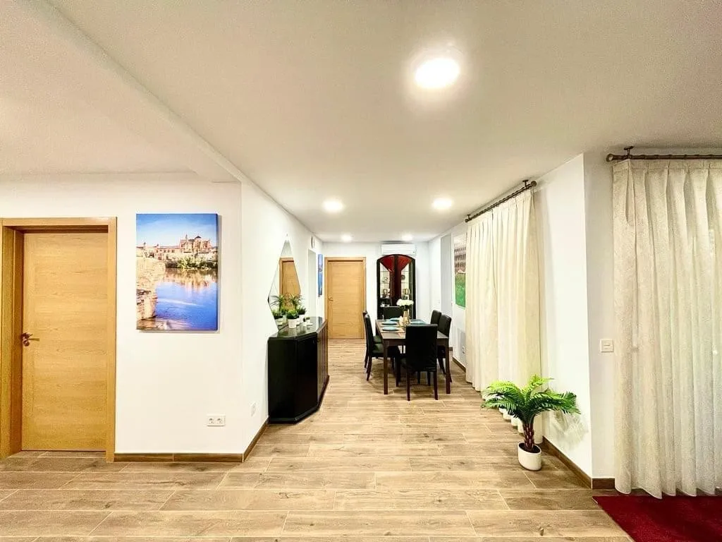 1c0e88f4-c36f-4743-bba5-bf95052881f7