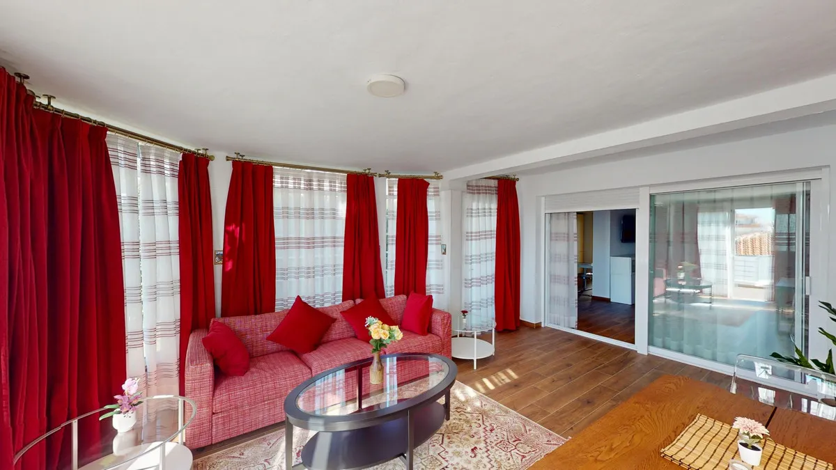 a95d9103-d2cd-4027-a852-69454cbf09c2