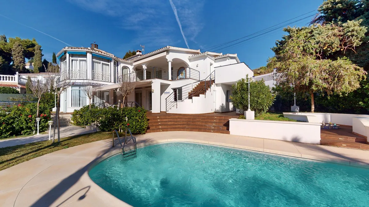 db25d151-dc29-4416-90bb-036ee062ed48