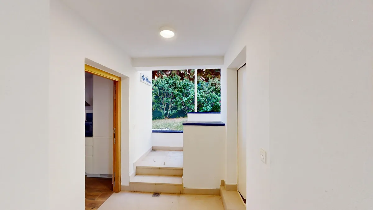 eb7a92dc-5668-4801-a237-d4a9de5e631b