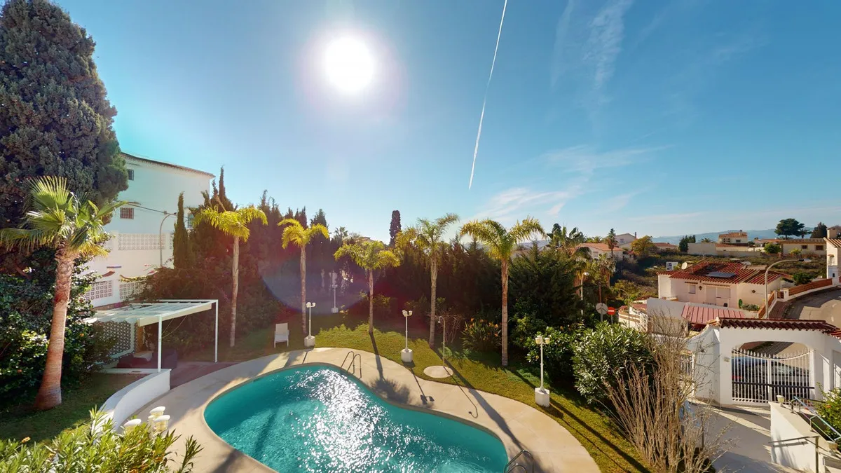 f549012e-6281-4c8c-b46f-8fd2ead760b3