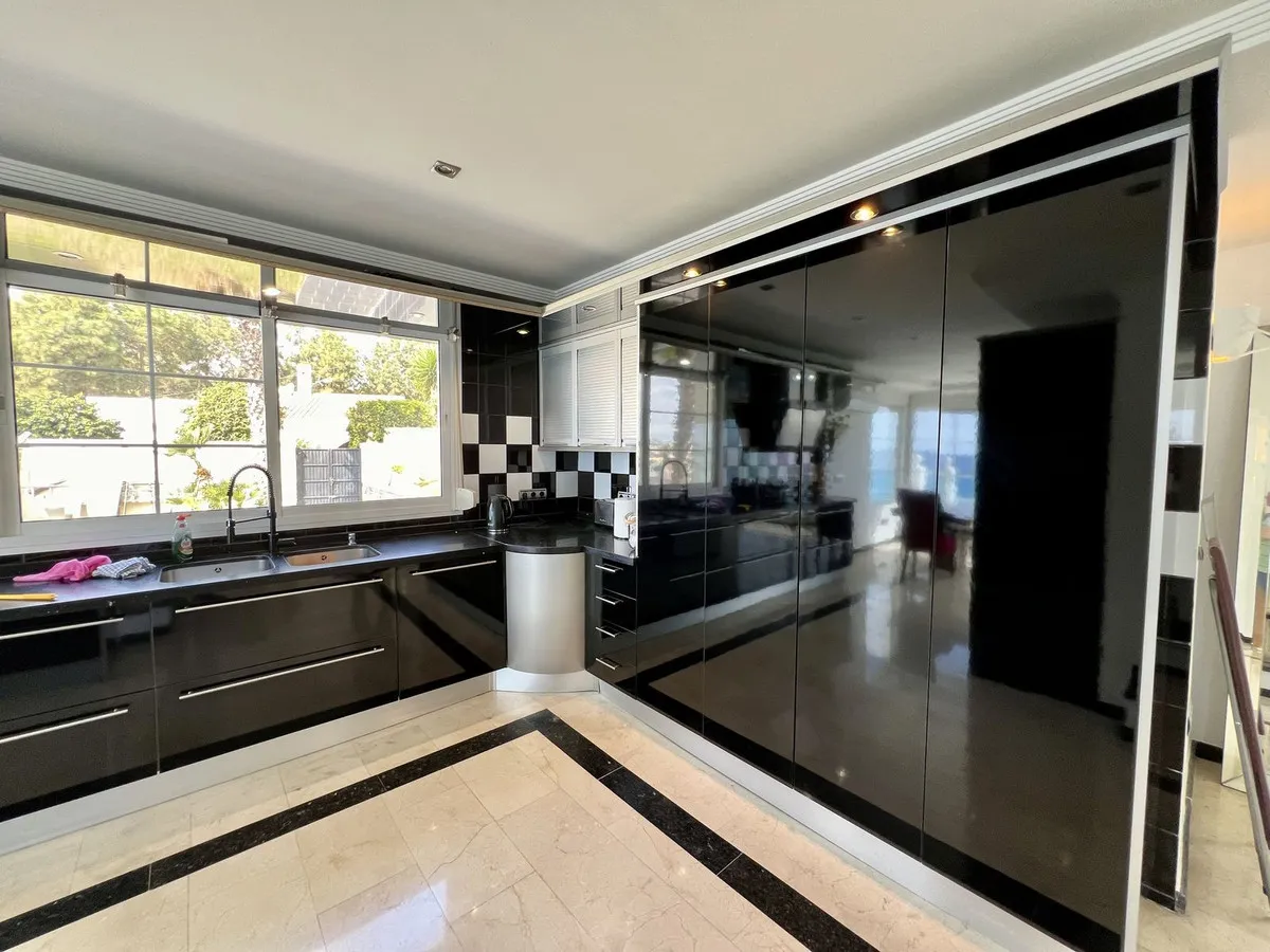 453c78e2-0e8d-45b1-91c6-d48a716d9ad8