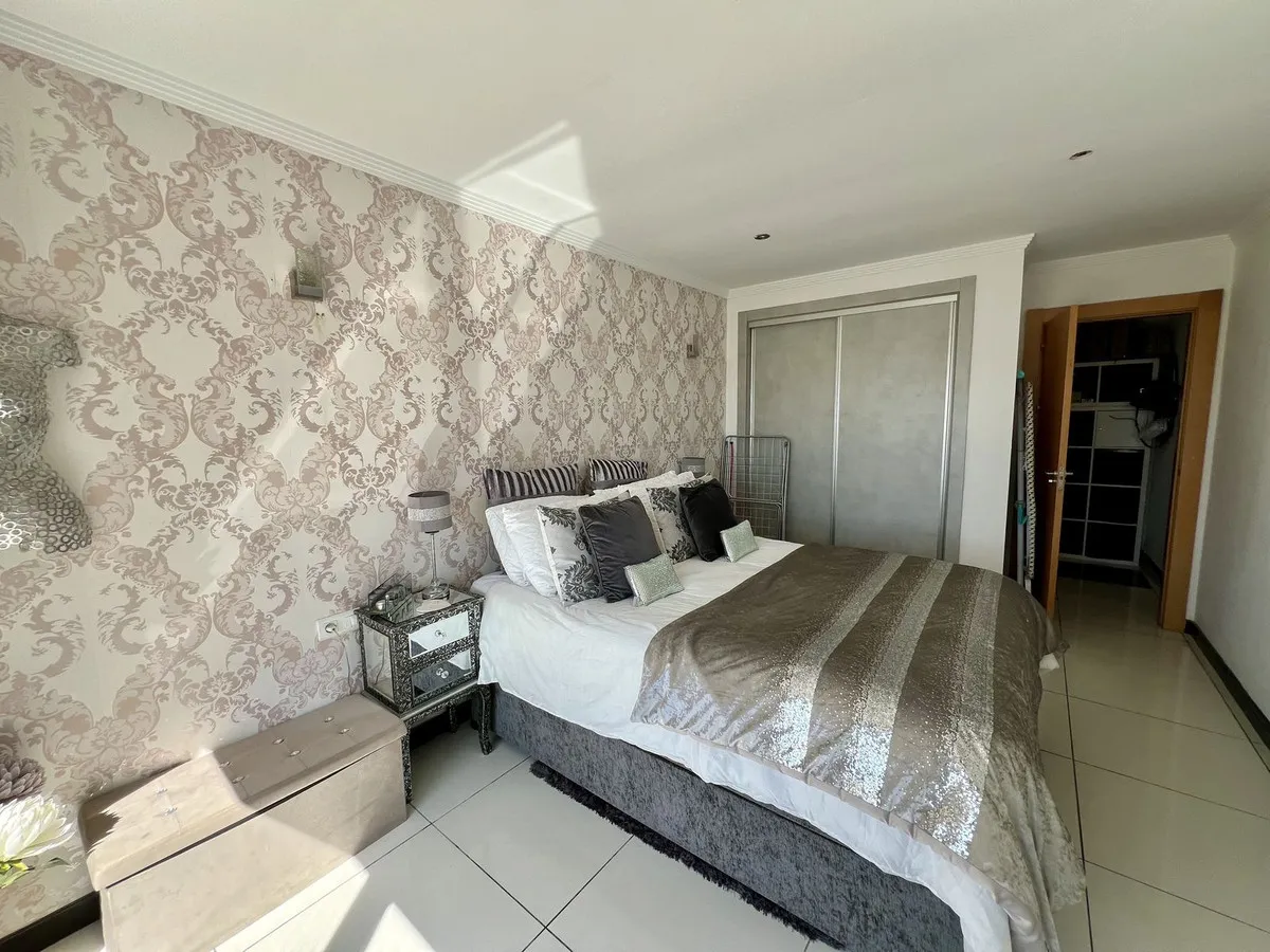 8a89efc7-353d-43c7-8465-958d7b02793c